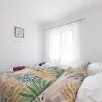 2 Bedroom Gorgeous In
