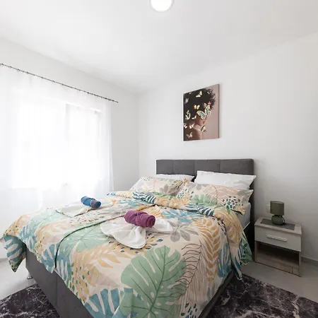 2 Bedroom Gorgeous In شقة *