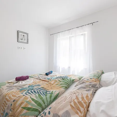 2 Bedroom Gorgeous In