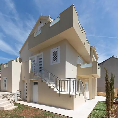 2 Bedroom Gorgeous In شقة *
